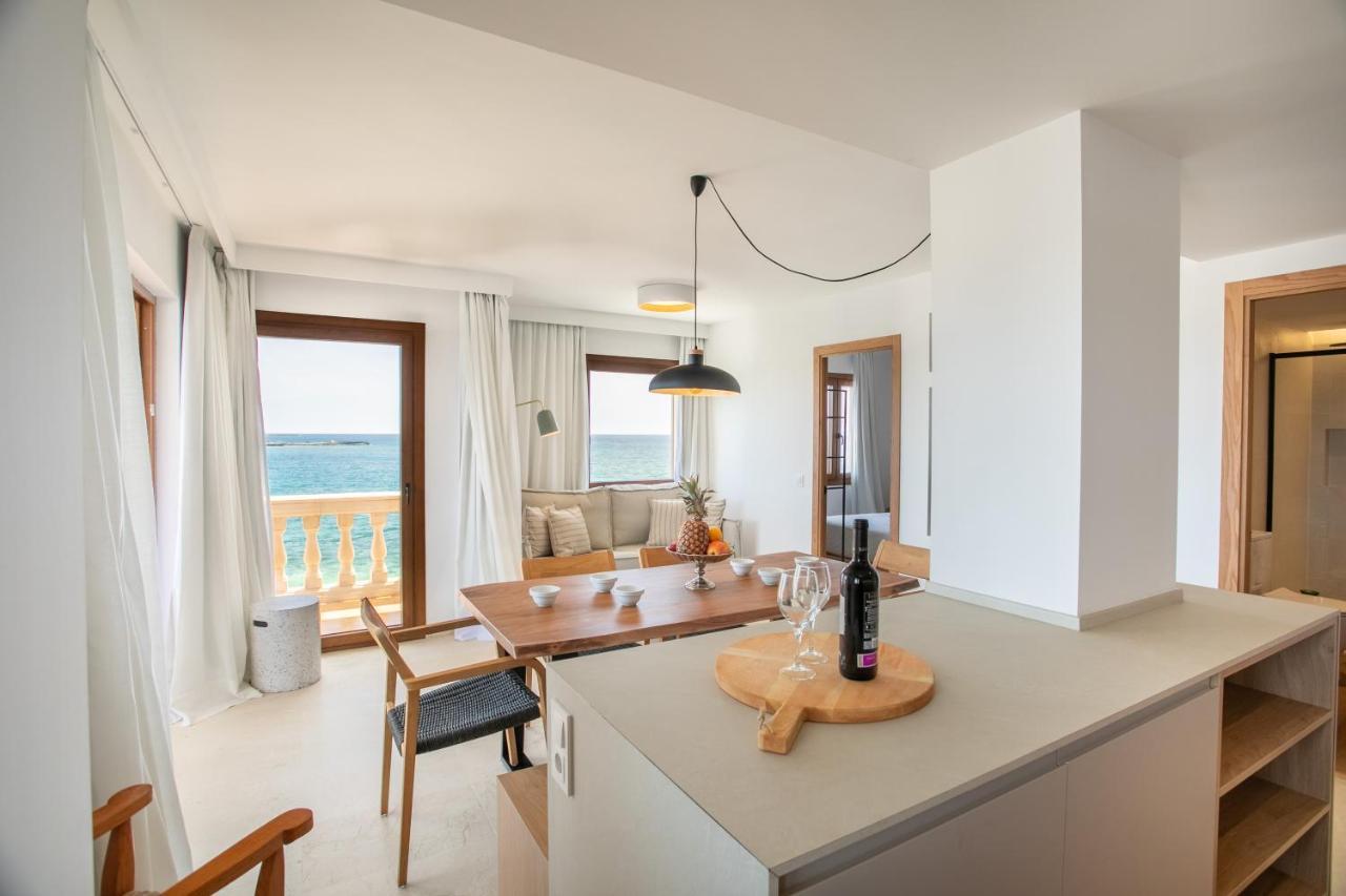 Beachfront Holiday Apartment Lotja 7 - Grupo Berna Colonia de Sant Jordi ภายนอก รูปภาพ